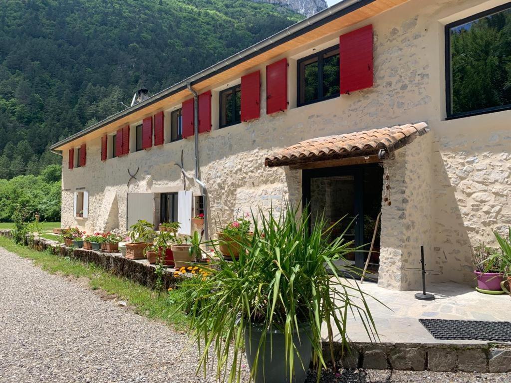 La Bergerie A Menee Hotel Châtillon-en-Diois Exterior foto